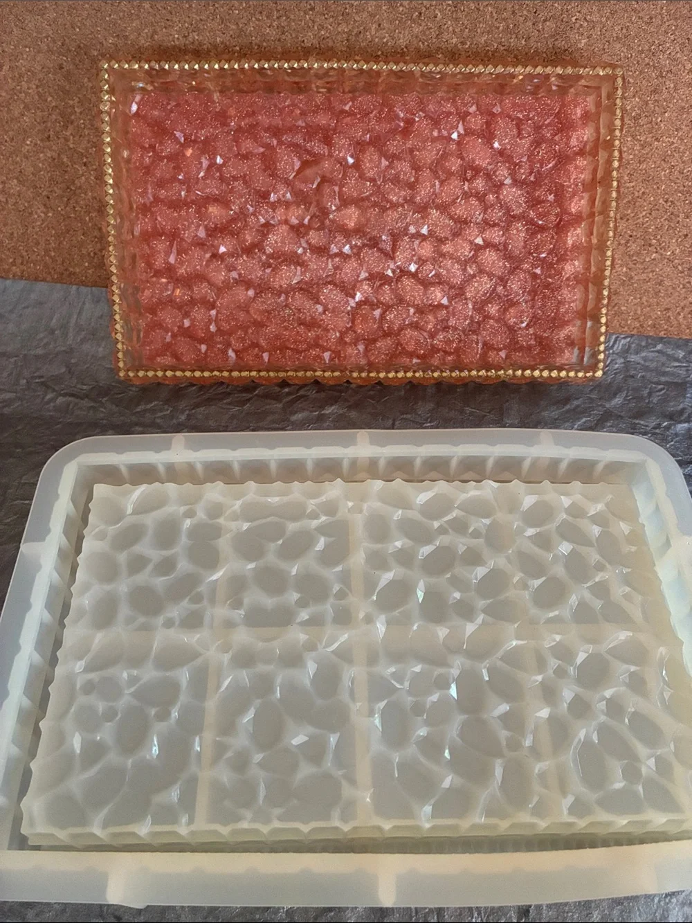 Textured Tray Mold - white